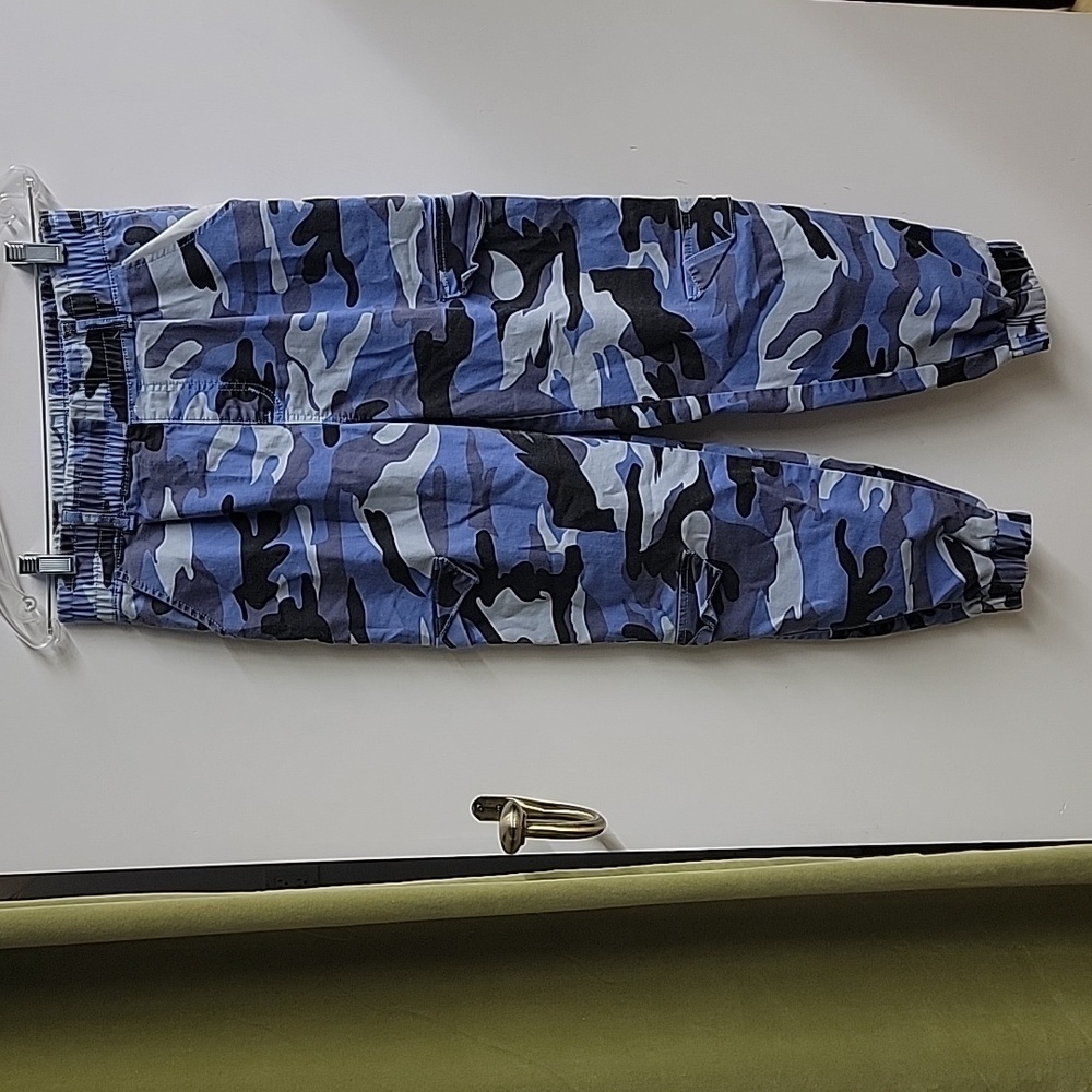 VIP Jeans Juniors Blue Camo Bag Waist Cargo Joggers Size 11/30 Medium